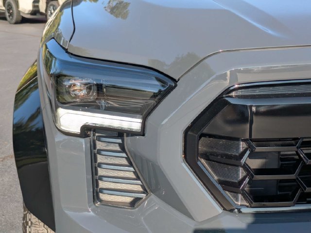 Certified 2025 Toyota Tacoma TRD Pro AWD/4WD image 11