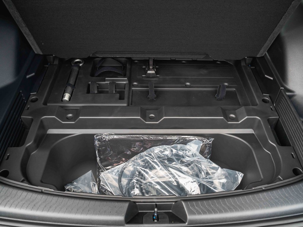 New 2025 Chevrolet Equinox EV RS image 57