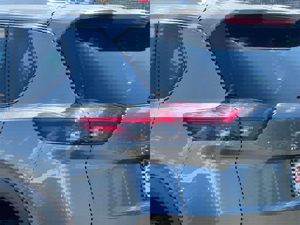 Certified 2023 Nissan Rogue SL w/ SL Premium Package image 9