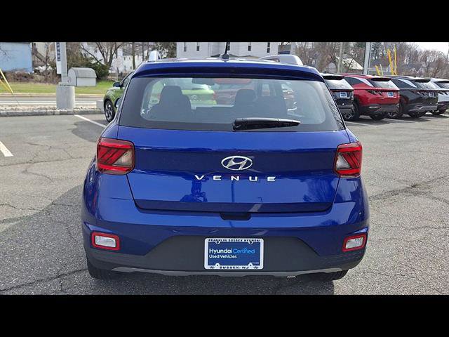 Certified 2024 Hyundai Venue SEL FWD image 7
