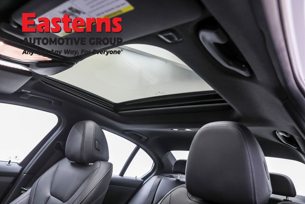 Used 2023 BMW 330i Sedan w/ M Sport Package RWD image 35