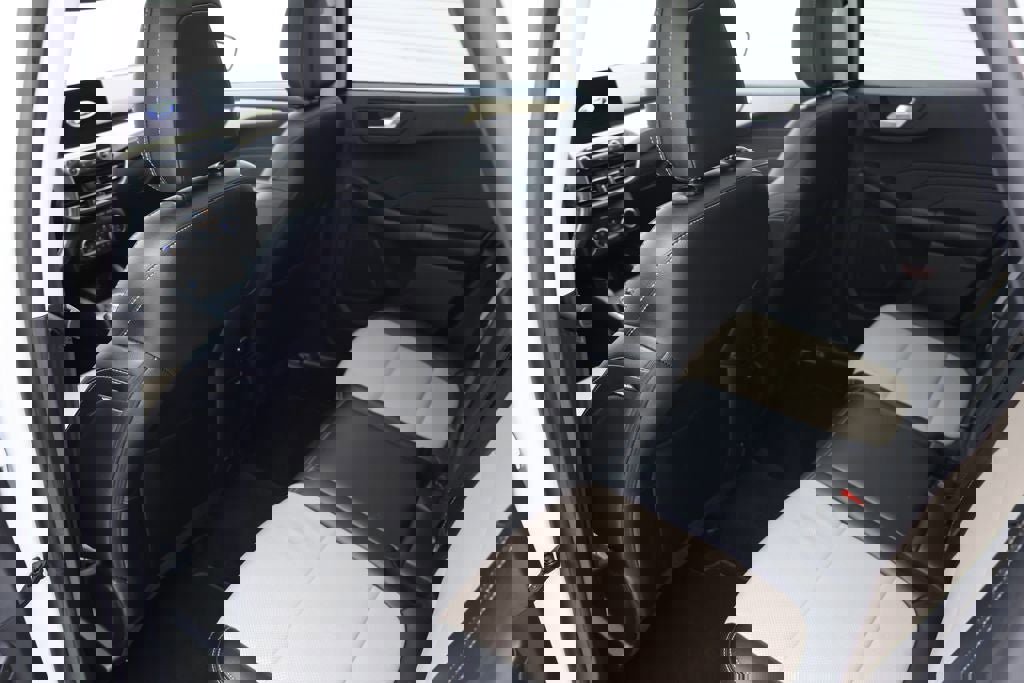 Used 2022 Ford Escape Titanium w/ Titanium Elite Package image 8