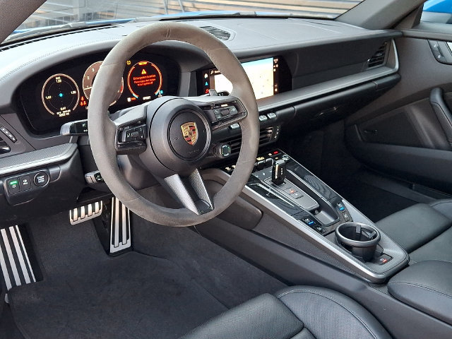 Certified 2025 Porsche 911 Carrera S RWD image 4