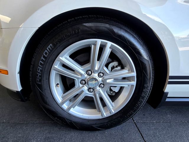 Used 2012 Ford Mustang Coupe image 24