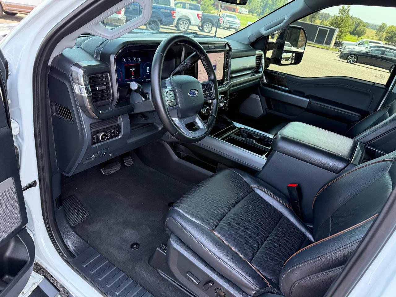 Used 2025 Ford F250 Lariat AWD/4WD image 15