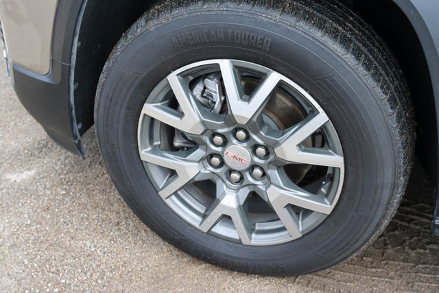 Used 2023 GMC Acadia SLE w/ Driver Convenience Package image 7