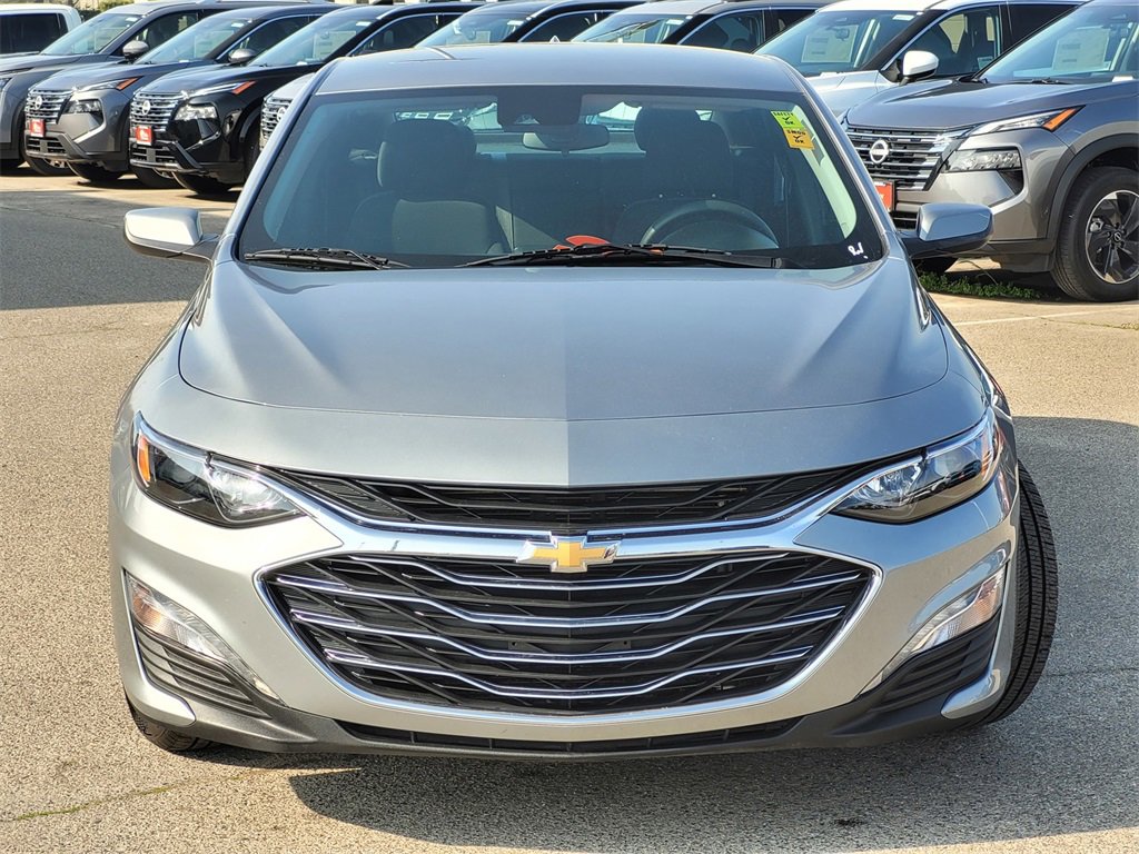 Used 2024 Chevrolet Malibu LT image 3