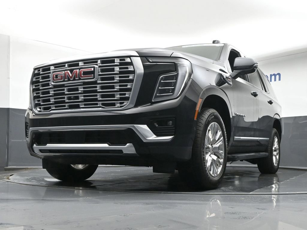 Used 2025 GMC Yukon Denali w/ LPO, Floor Liner Package image 6