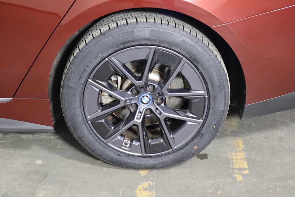 Used 2023 BMW i4 eDrive35 w/ Premium Package RWD image 51