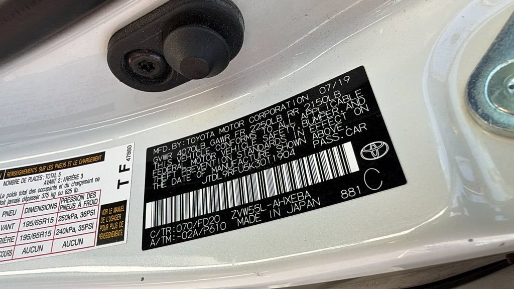 Used 2019 Toyota Prius LE AWD/4WD image 29