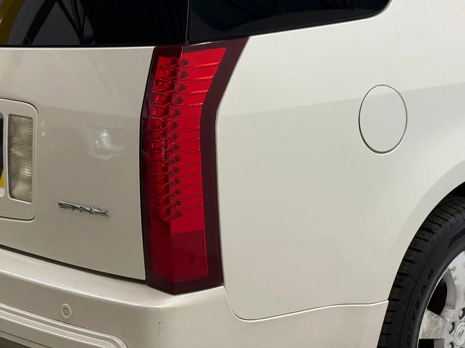 Used 2006 Cadillac SRX w/ Drivers Level One Package image 14