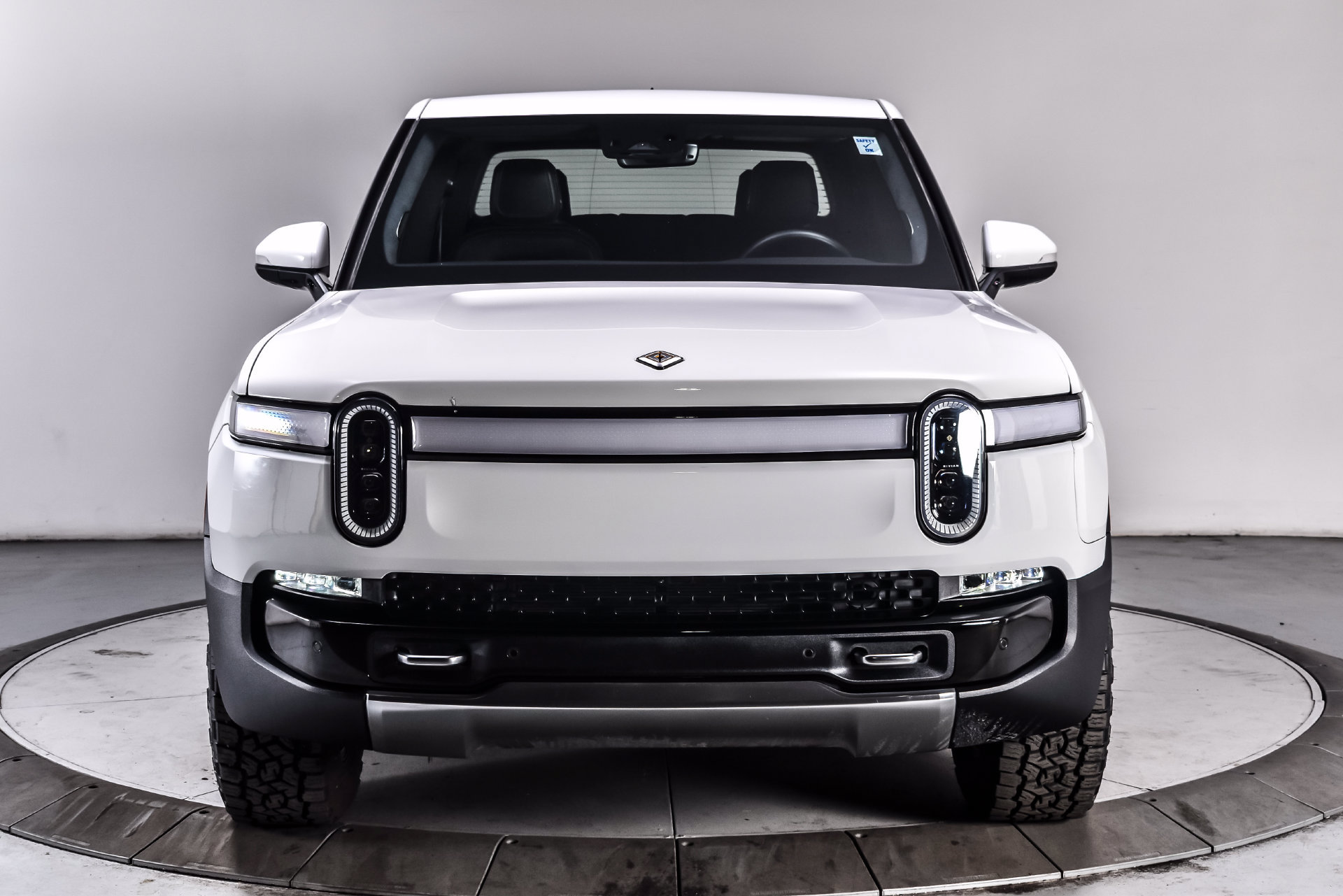Used 2023 Rivian R1T Adventure Quad AWD/4WD image 2