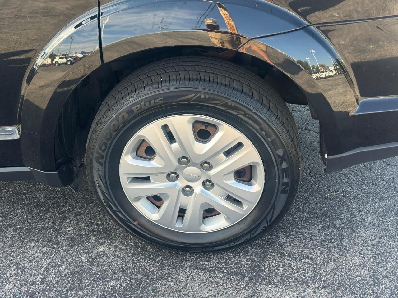 Used 2019 Dodge Journey SE FWD image 6