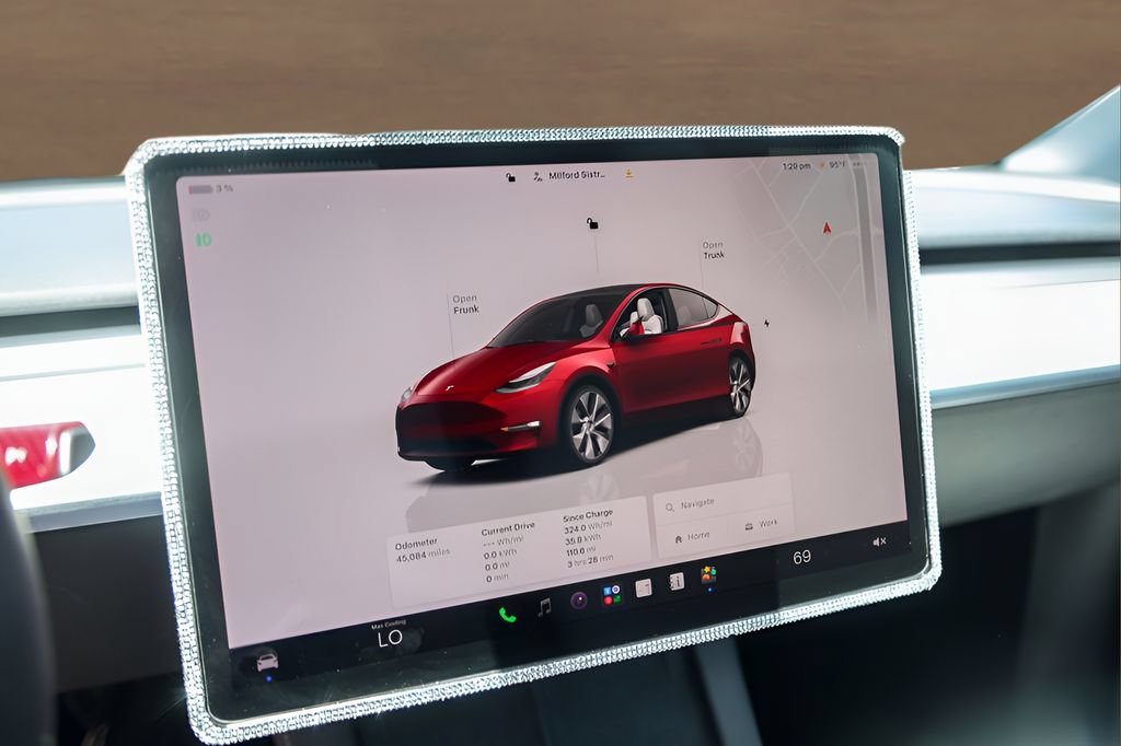Used 2023 Tesla Model Y Long Range AWD/4WD image 14