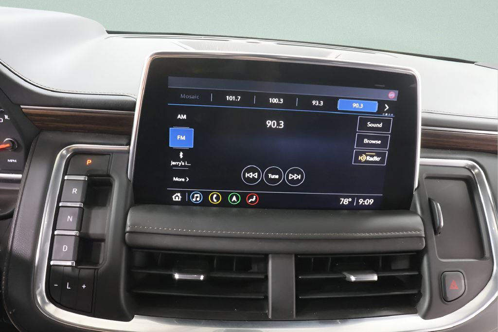 Used 2021 Chevrolet Tahoe High Country AWD/4WD image 11