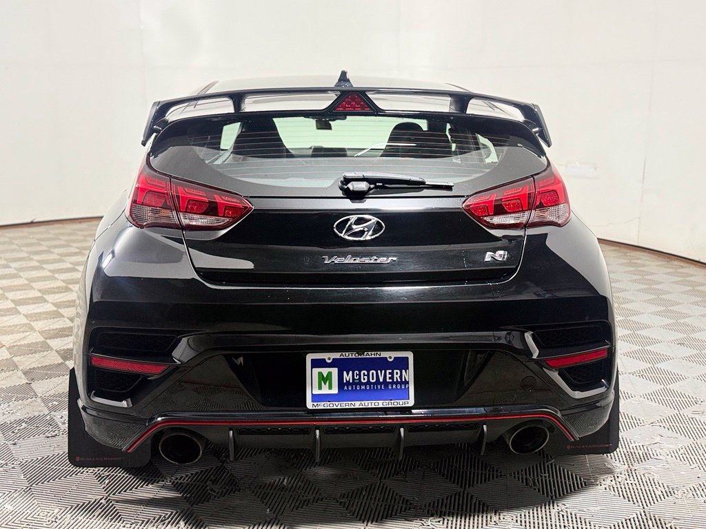Used 2022 Hyundai Veloster N FWD image 5
