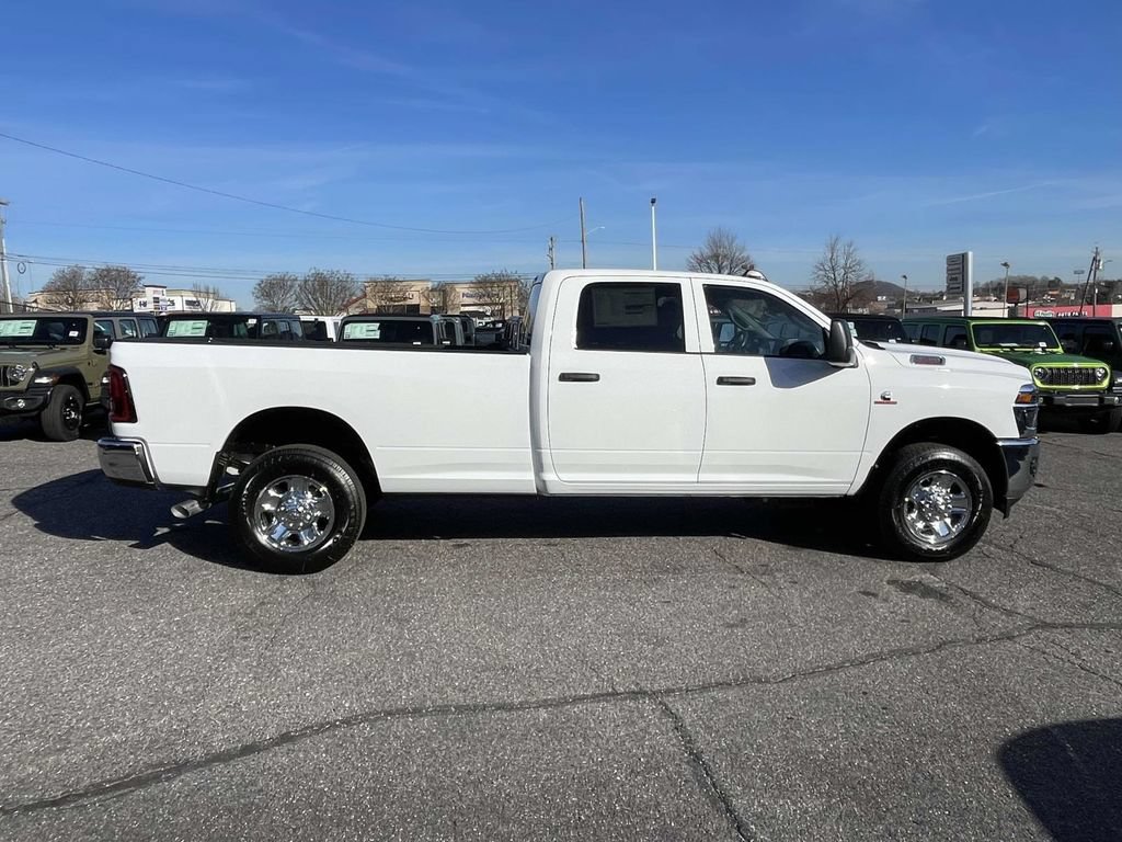 New 2026 RAM 3500 Tradesman w/ Chrome Appearance Group A AWD/4WD image 9