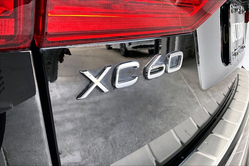 Used 2023 Volvo XC60 T8 Ultimate w/ Climate Package AWD/4WD image 42