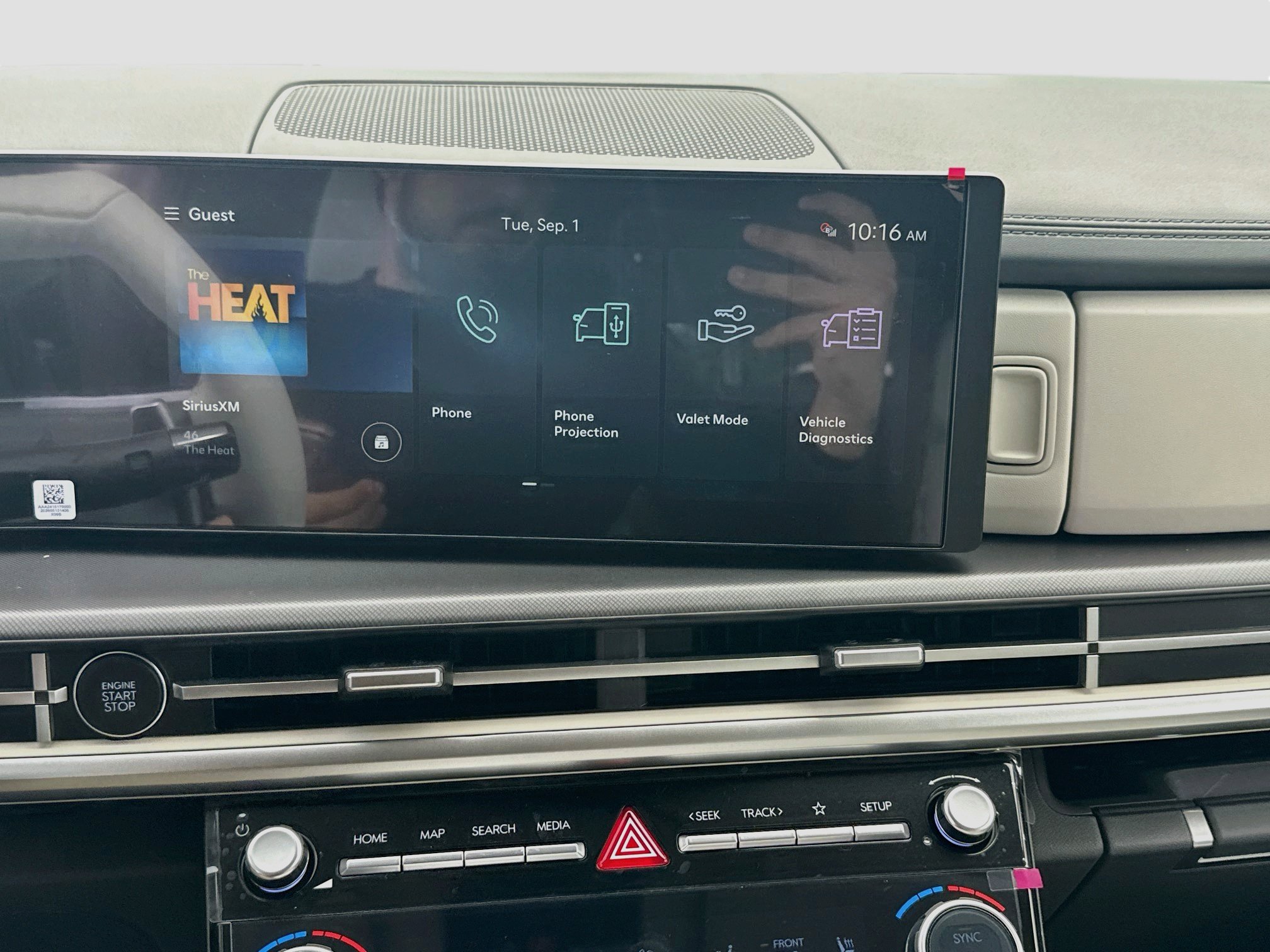New 2027 Hyundai Santa Fe SEL FWD image 10