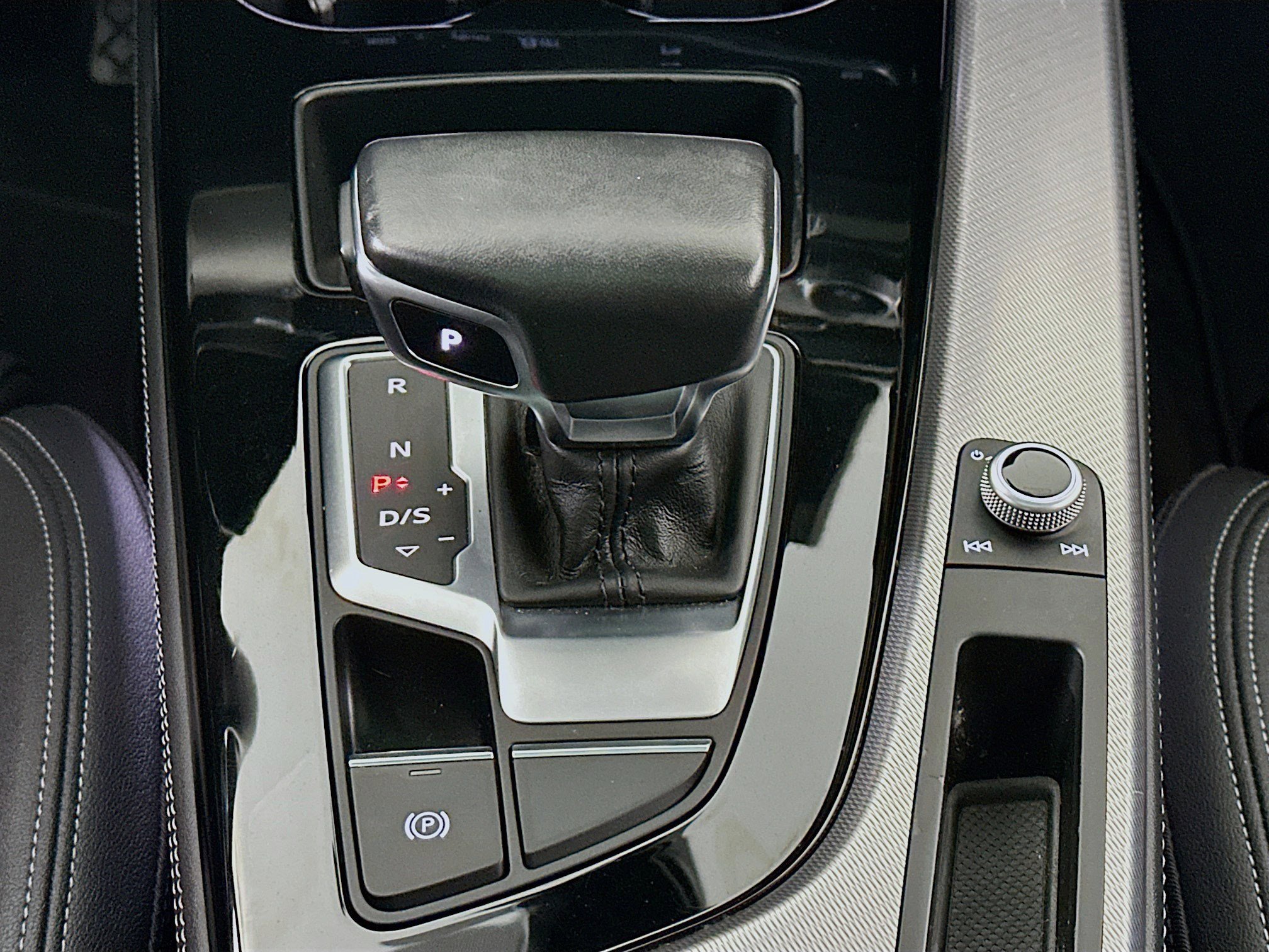 Used 2023 Audi A4 2.0T Premium Plus w/ Premium Plus Package image 14