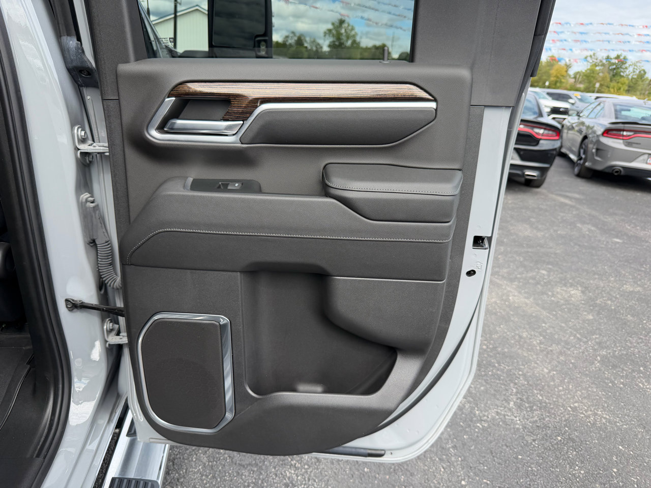 Used 2024 GMC Sierra 2500 SLE w/ SLE Value Package; image 20