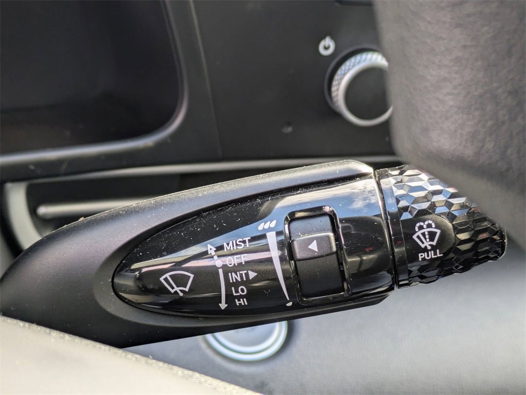 Used 2021 Hyundai Elantra SEL image 26