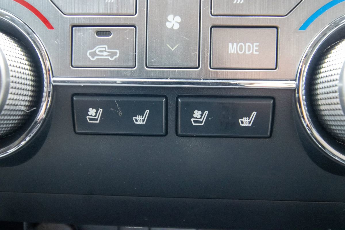 Used 2018 Toyota Tundra Platinum image 33