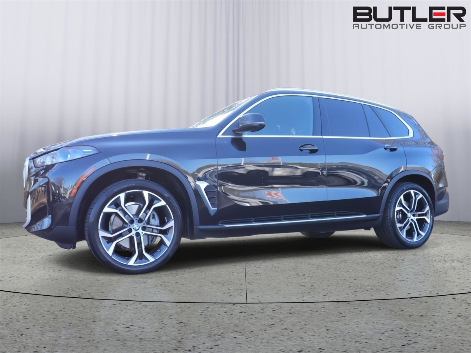 Used 2025 BMW X5 xDrive40i w/ Premium Package image 4