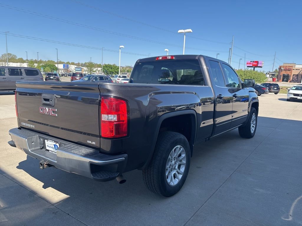 Used 2016 GMC Sierra 1500 SLE w/ SLE Value Package AWD/4WD image 5