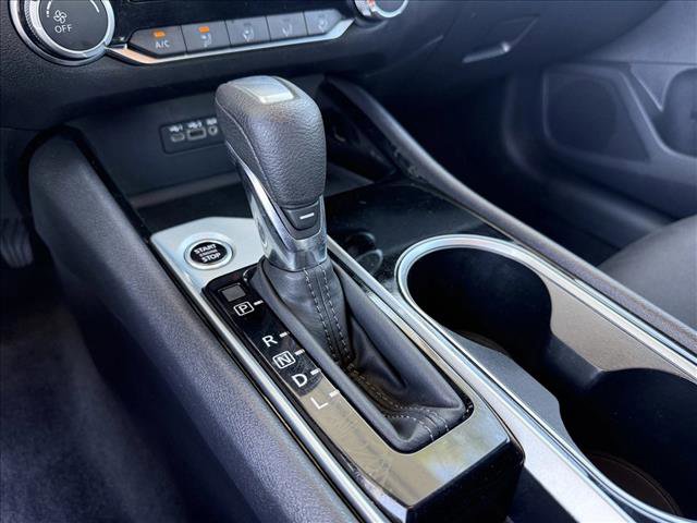 Used 2024 Nissan Altima 2.5 SV FWD image 16