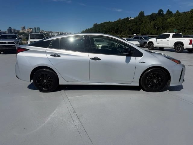 Certified 2022 Toyota Prius AWD image 3