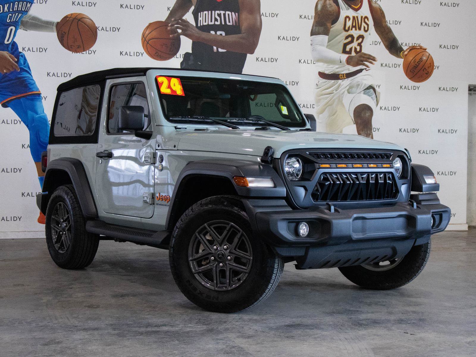 Used 2024 Jeep Wrangler Sport S image 2