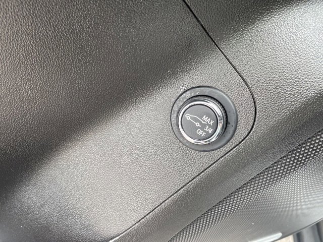 Used 2023 GMC Acadia AT4 w/ Technology Package image 31