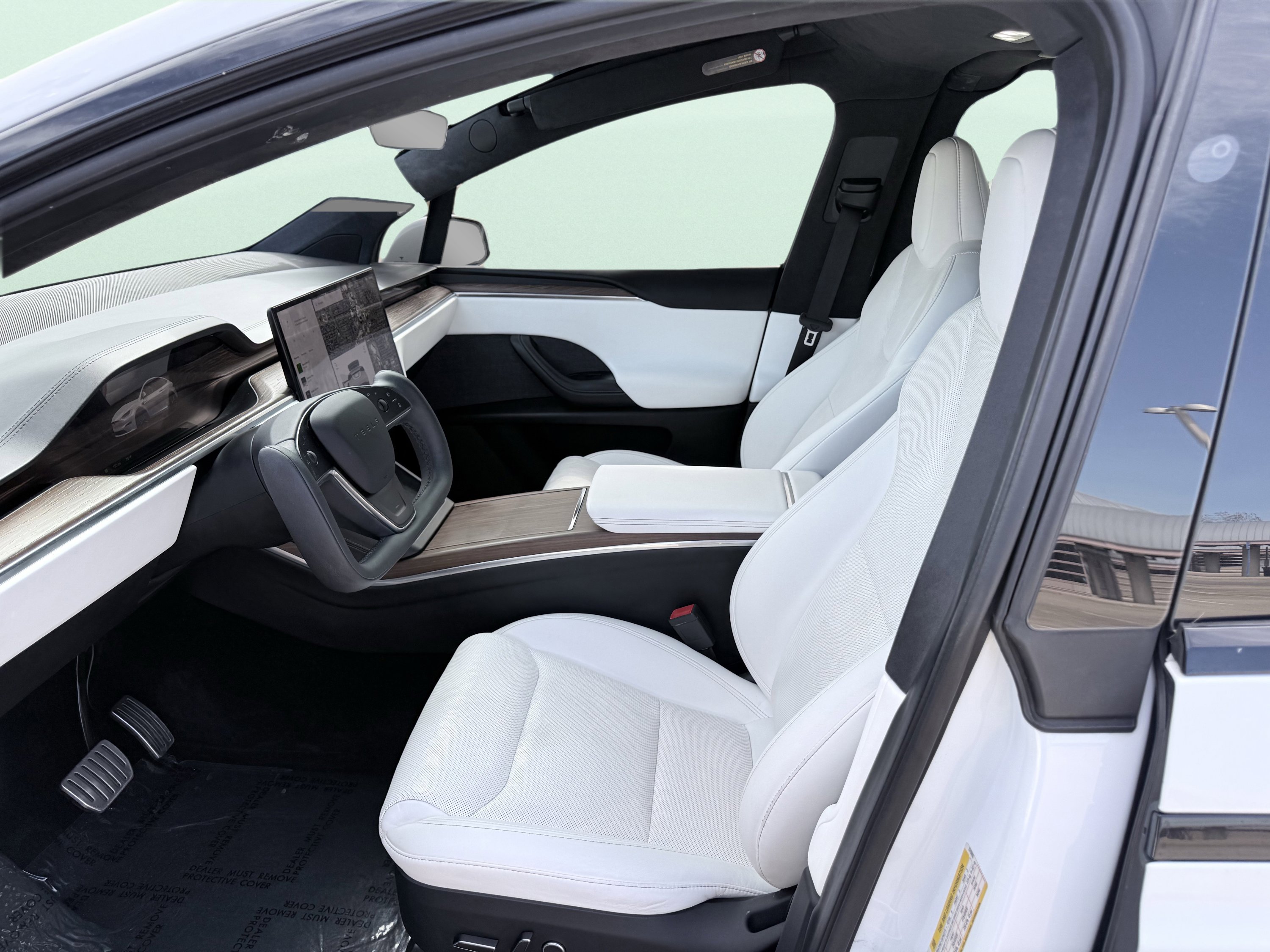 Used 2023 Tesla Model X image 32