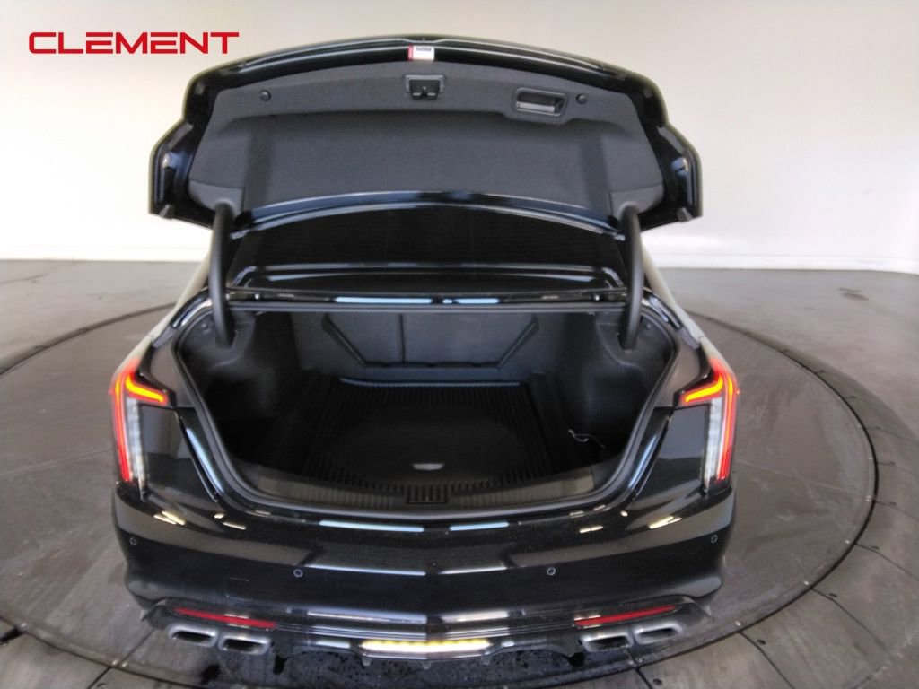 Used 2024 Cadillac CT5 V image 8
