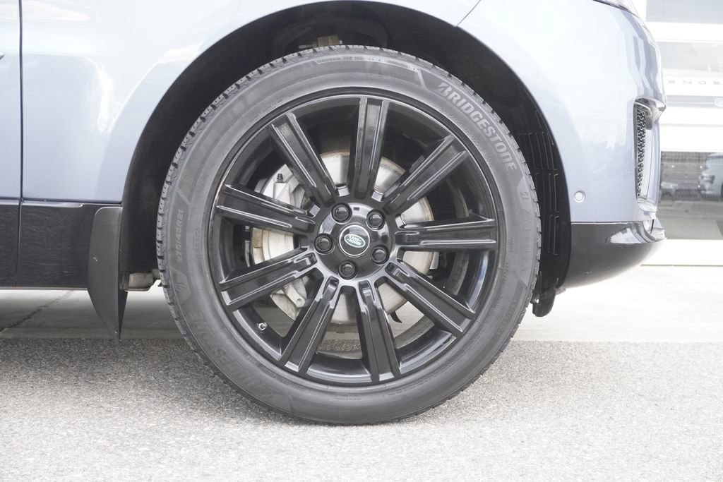 Used 2020 Land Rover Range Rover Sport HSE image 35