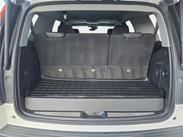 Used 2020 Cadillac Escalade Luxury w/ LPO, Radiant Package image 14