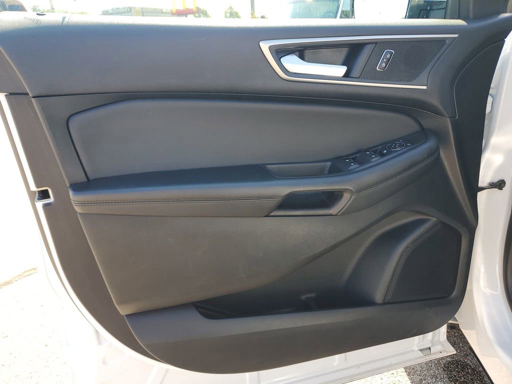 Used 2023 Ford Edge SEL image 12