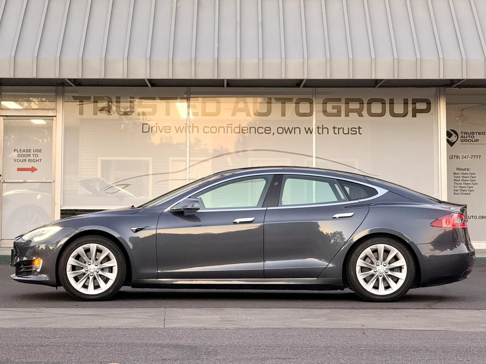 Used 2020 Tesla Model S Long Range AWD/4WD image 6