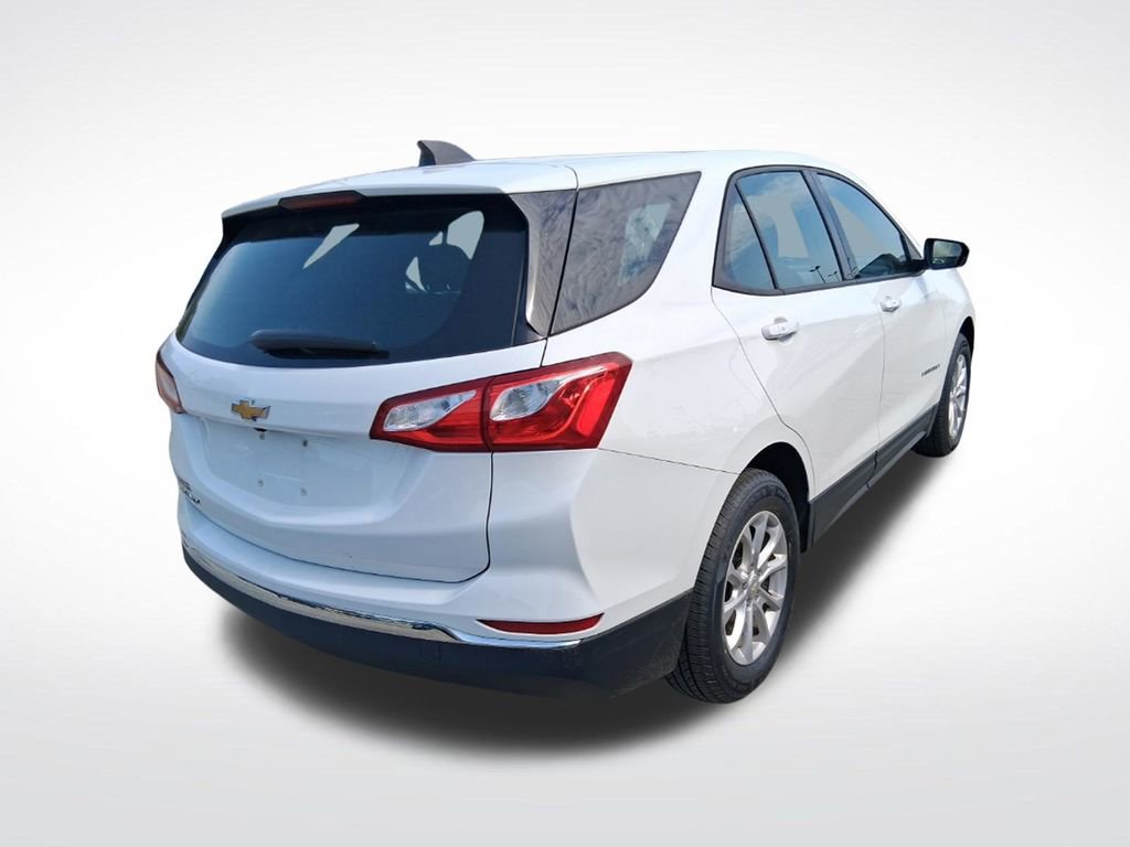 Used 2018 Chevrolet Equinox LS w/ LPO, Floor Liner Package FWD image 7