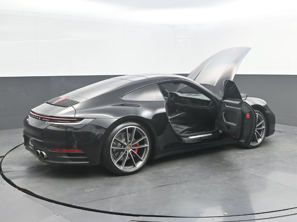 Certified 2020 Porsche 911 Carrera 4S AWD/4WD image 38