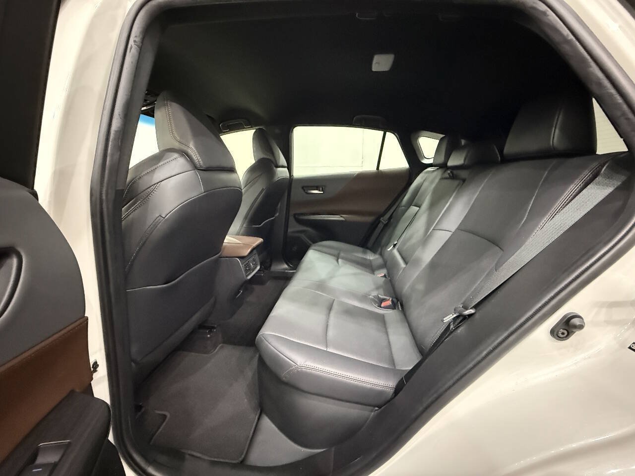 Used 2021 Toyota Venza Limited AWD/4WD image 15
