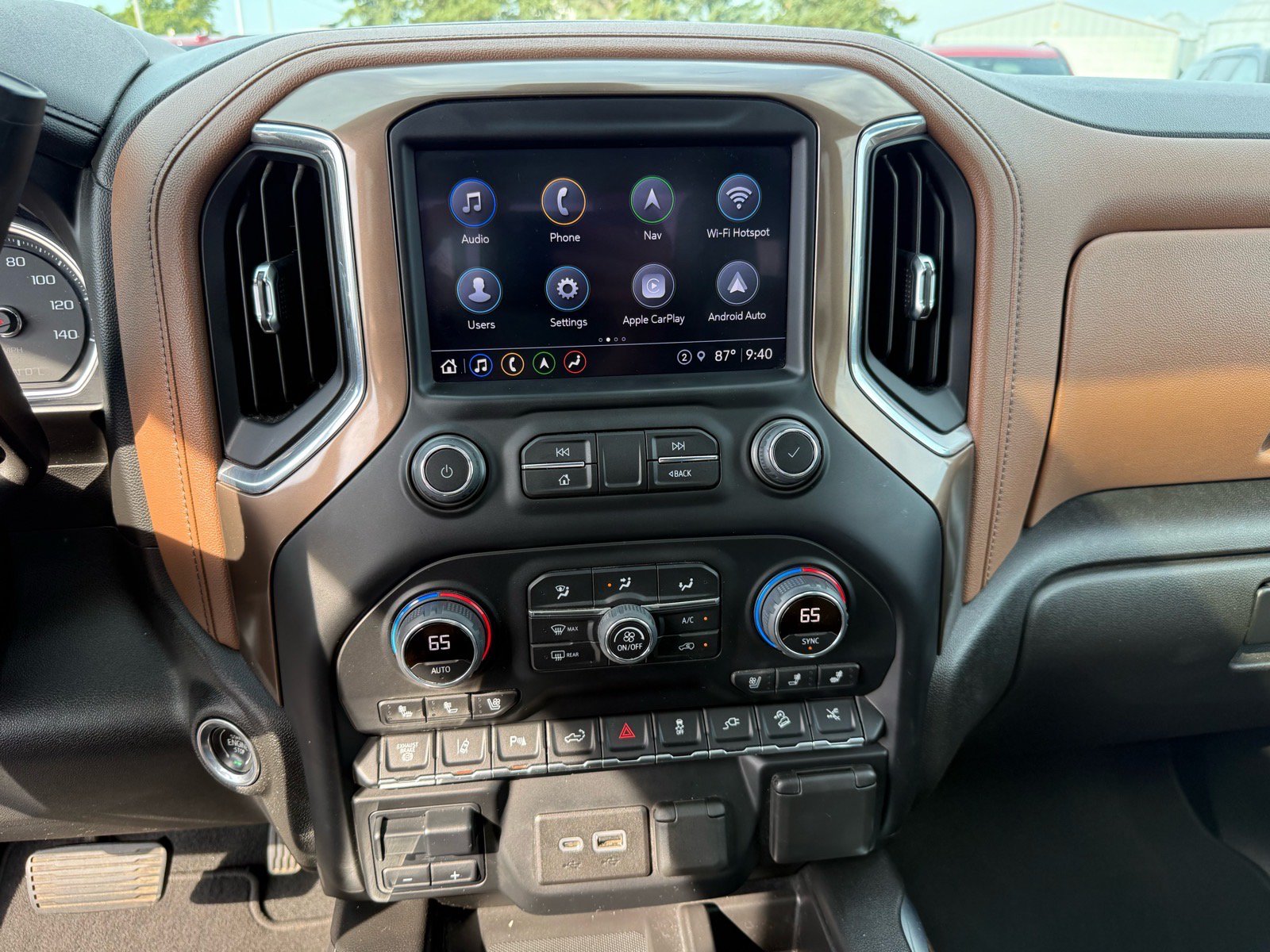 Used 2022 Chevrolet Silverado 2500 High Country w/ Z71 Off-Road Package AWD/4WD image 27