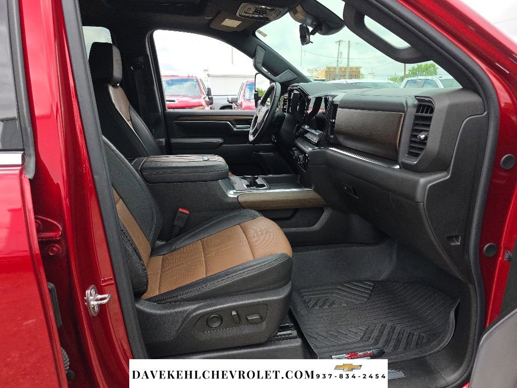 Used 2024 Chevrolet Silverado 3500 High Country w/ High Country Premium Package AWD/4WD image 44