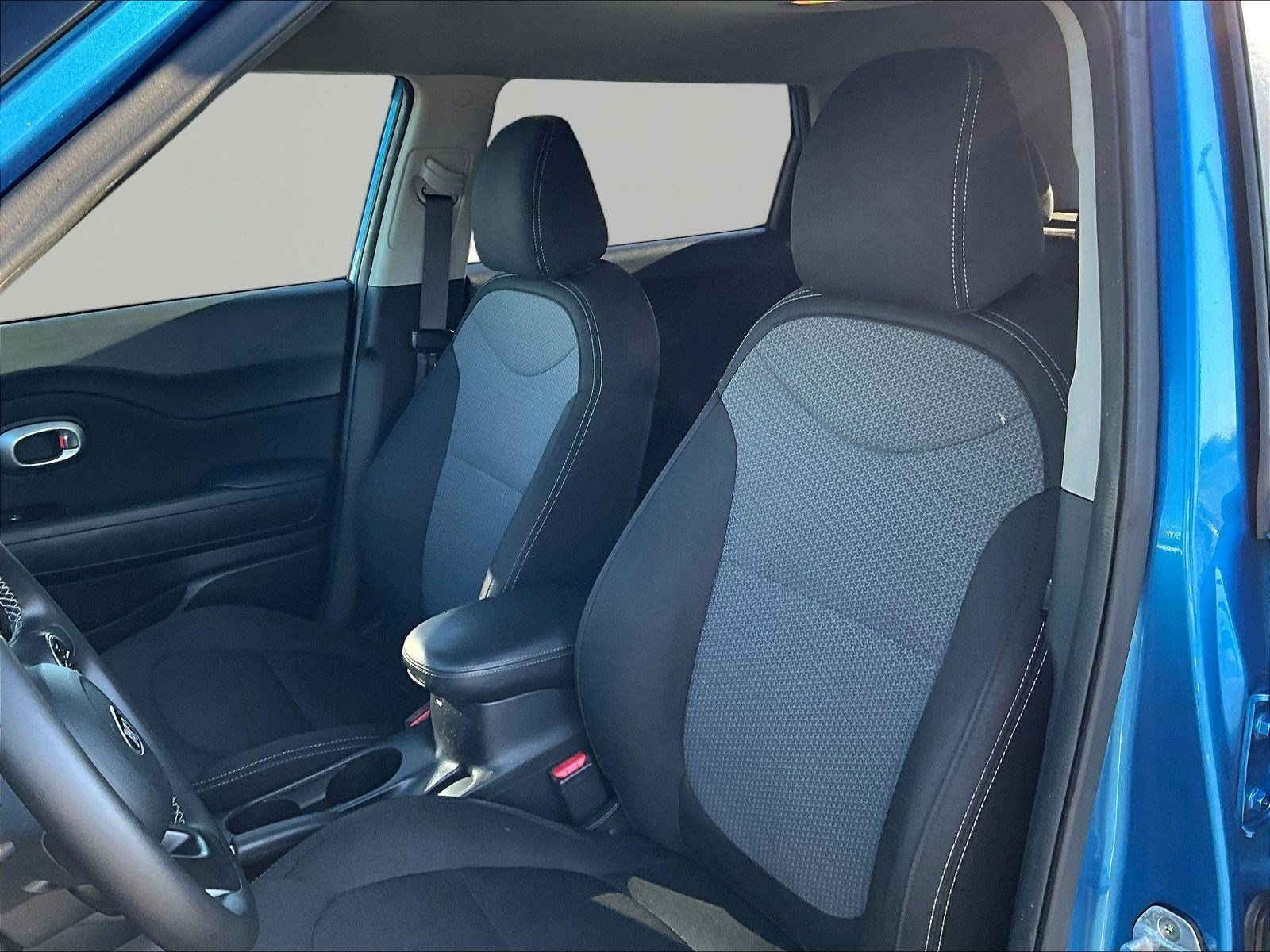 Used 2018 Kia Soul + FWD image 20