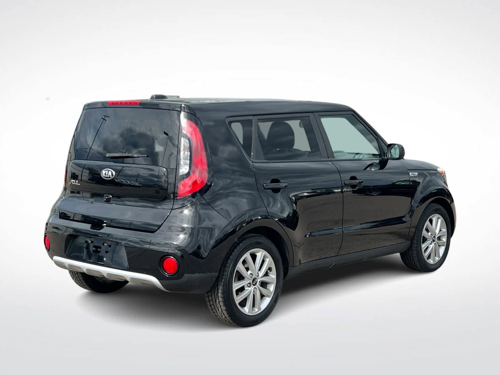 Used 2019 Kia Soul + FWD image 8