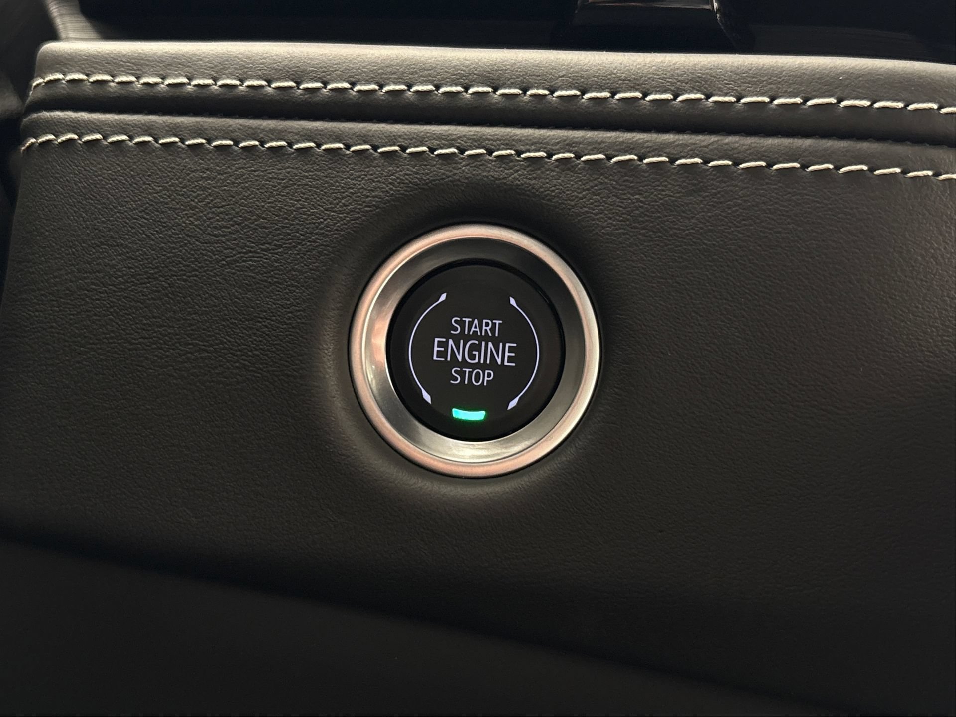 New 2025 Cadillac Escalade ESV Sport Platinum AWD/4WD image 28