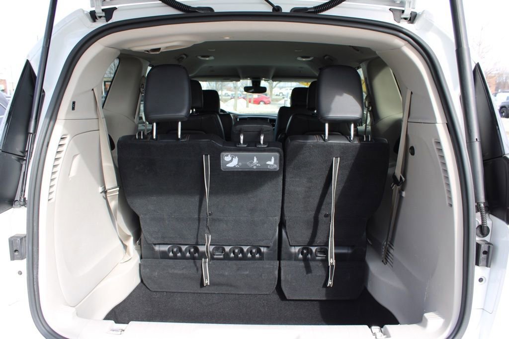 Used 2019 Chrysler Pacifica Touring-L image 11