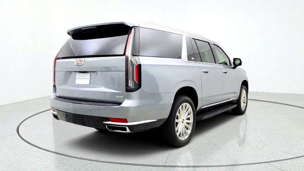 Used 2024 Cadillac Escalade ESV Premium Luxury w/ Performance Package AWD/4WD image 5