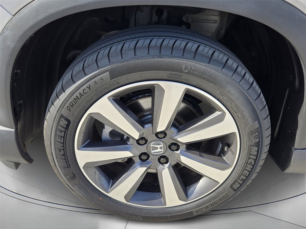 Used 2023 Honda Pilot Touring image 9